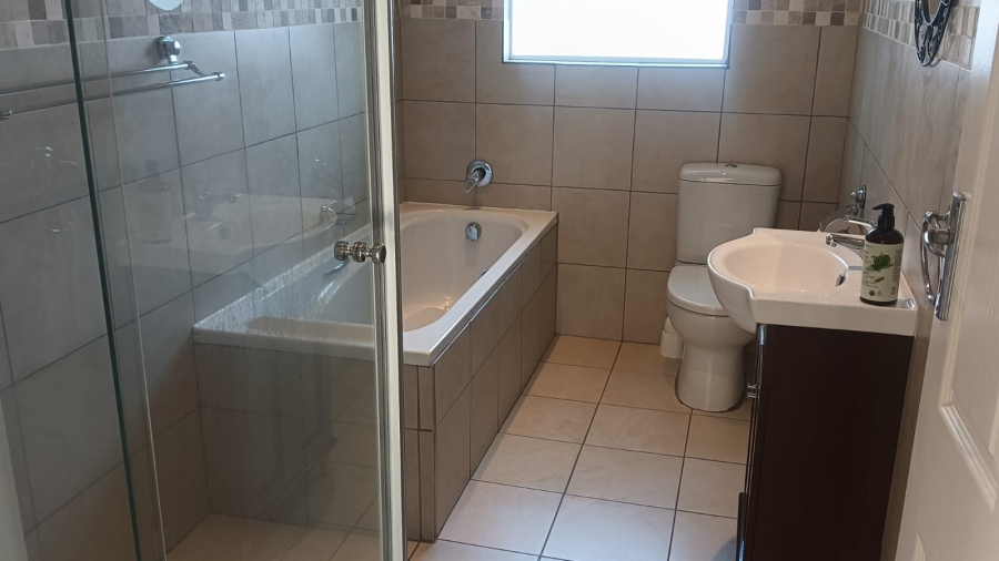 3 Bedroom Property for Sale in Vincent Eastern Cape